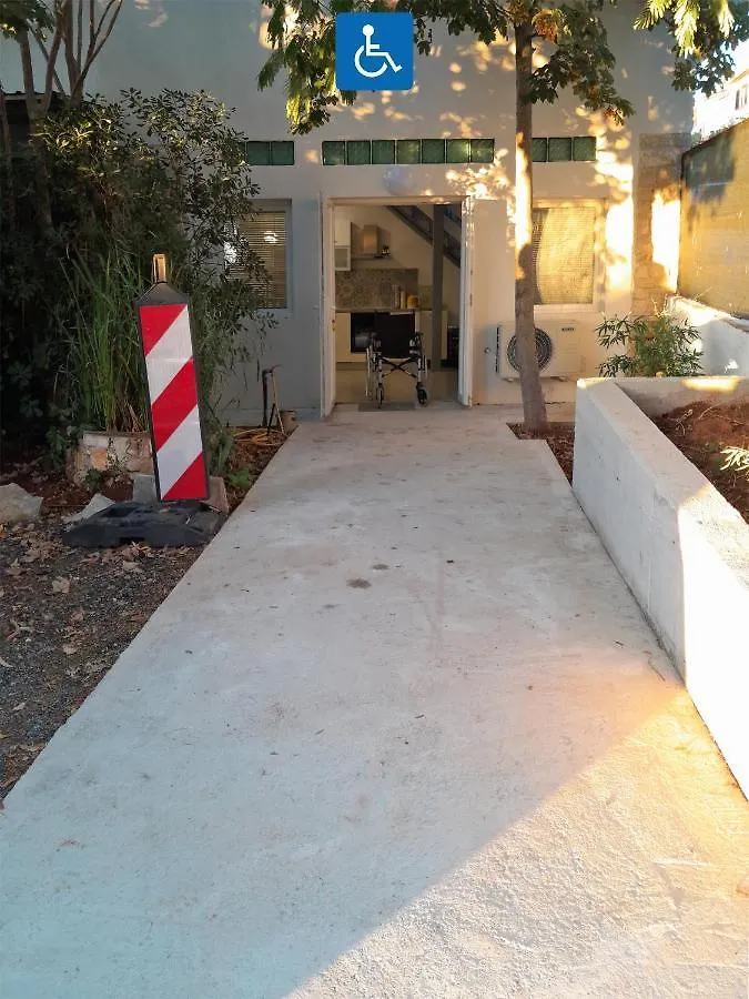 Apartments Mare Pula Kroatien