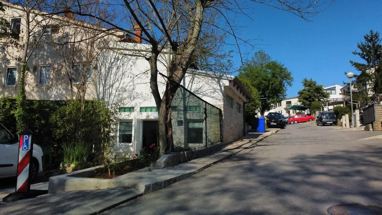 Apartments Mare Pula
