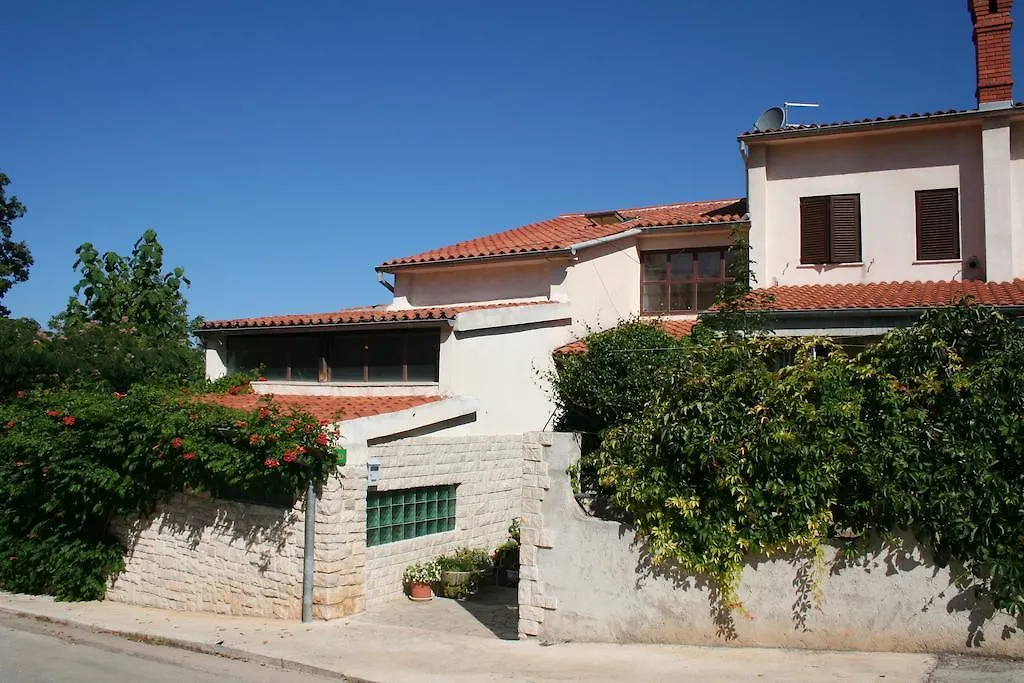 Apartments Mare Pula