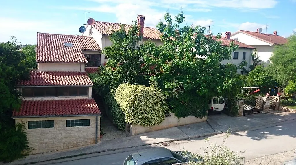 Apartments Mare Pula Kroatien