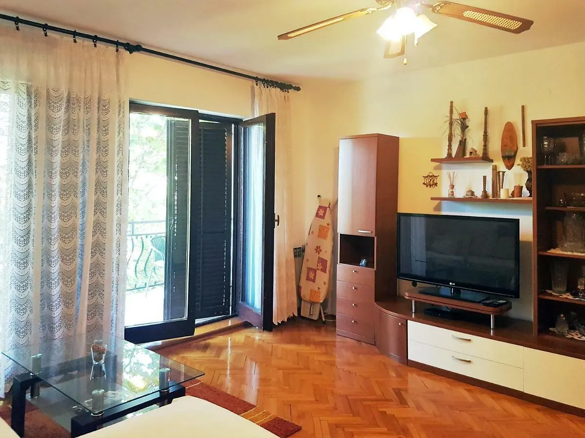 Apartments Mare Pula