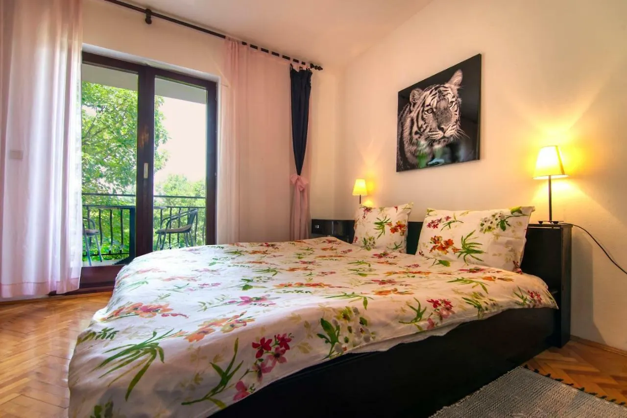 Apartments Mare Pula