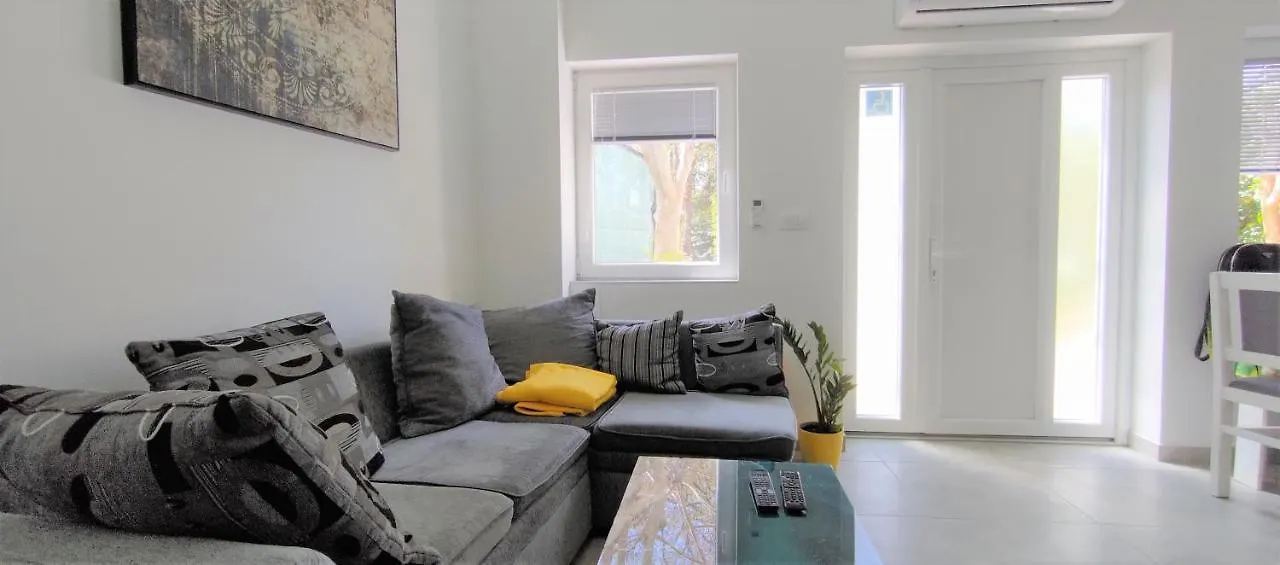 Apartments Mare Pula Croatia