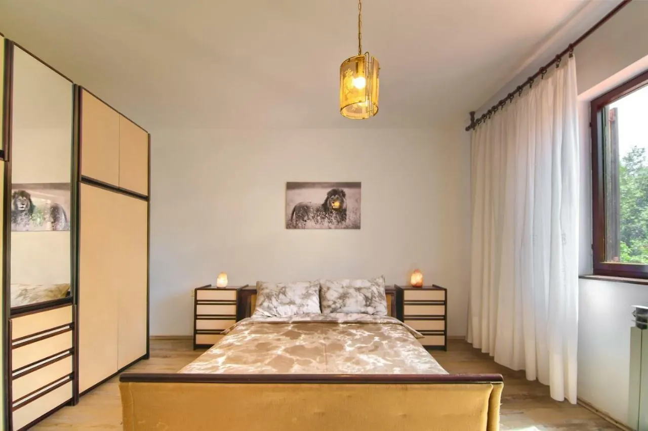 Apartments Mare Pola Croazia