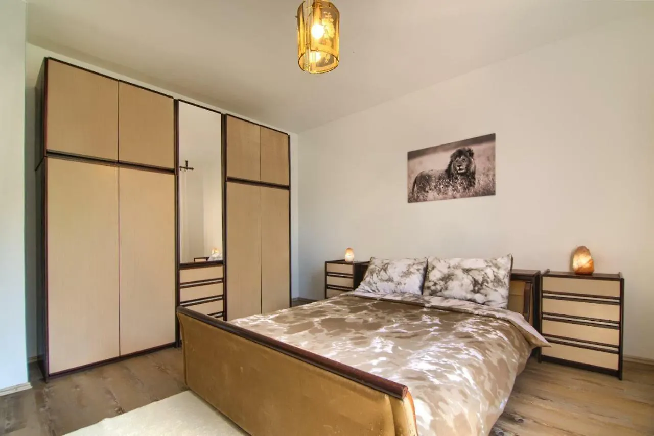 Apartments Mare Pola